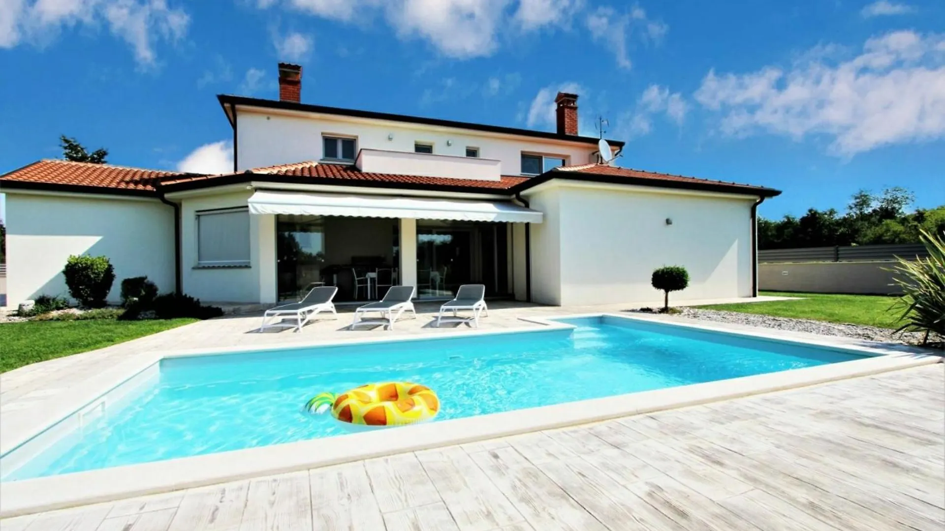 Moderne Villa Alex Exclusive In Porec Mit Pool