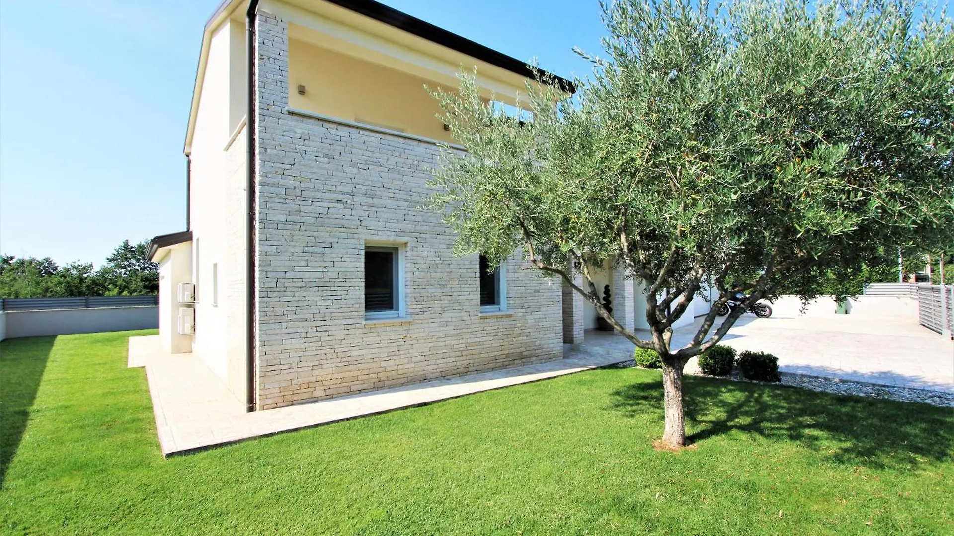 Moderne Villa Alex Exclusive In Porec Mit Pool